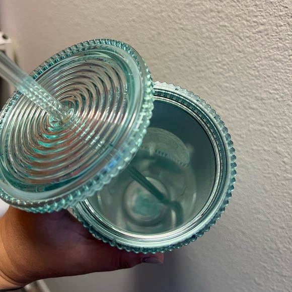 Spring 2022 Starbucks Iridescent Mermaid Scaled Cup - Picture 4 of 5